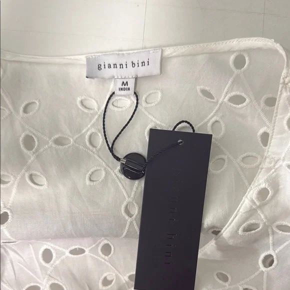 Gianni Bini Katrina White Eyelet Dress Size M NWT - Picture 2 of 14